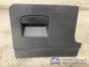 Gebruikte Opbergvak Volkswagen Scirocco (137/13AD) 1.4 TSI 122 16V Prijs € 20,00 Margeregeling aangeboden door Het Viaduct