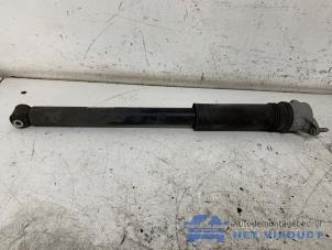 Gebruikte Achterpoot links Mercedes A (177.0) 1.3 A-180 Turbo 16V Prijs € 40,00 Margeregeling aangeboden door Het Viaduct