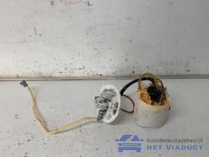 Gebruikte Benzinepomp Mercedes A (177.0) 1.3 A-180 Turbo 16V Prijs € 70,00 Margeregeling aangeboden door Het Viaduct