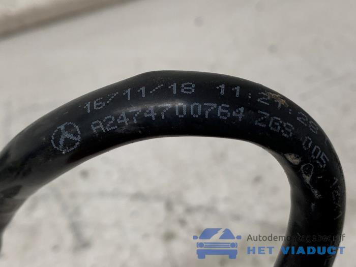 Brandstofleiding van een Mercedes-Benz A (177.0) 1.3 A-180 Turbo 16V 2019