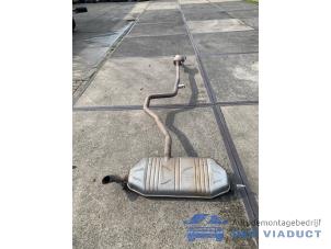 Gebruikte Uitlaat (compleet) Mercedes A (177.0) 1.3 A-180 Turbo 16V Prijs € 500,00 Margeregeling aangeboden door Het Viaduct