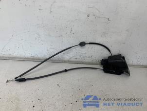 Gebruikte Deurslot Mechaniek 4Deurs links-achter Ford B-Max (JK8) 1.0 EcoBoost 12V 100 Prijs € 40,00 Margeregeling aangeboden door Het Viaduct