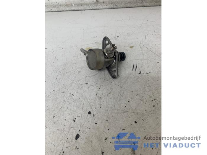 Gebruikte Hogedrukpomp Volkswagen Golf VII (AUA) 2.0 GTI 16V Prijs € 90,00 Margeregeling aangeboden door Het Viaduct