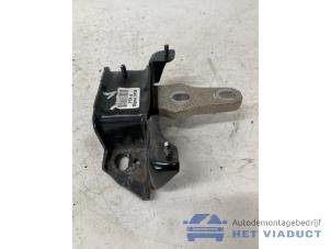 Gebruikte Motorrubber Ford B-Max (JK8) 1.0 EcoBoost 12V 100 Prijs € 25,00 Margeregeling aangeboden door Het Viaduct