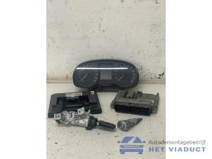 Gebruikte Kontaktslot + computer Skoda Fabia III (NJ3) 1.4 TDI 12V 90 Prijs € 400,00 Margeregeling aangeboden door Het Viaduct