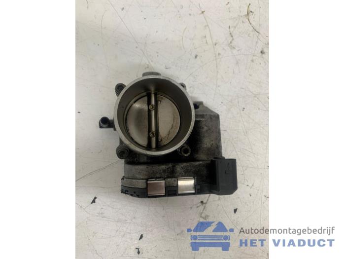 Gebruikte Gasklephuis Audi TT Roadster (8N9) 3.2 V6 24V Quattro Prijs € 35,00 Margeregeling aangeboden door Het Viaduct