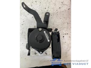 Gebruikte ABS Pomp Mazda 2 (DE) 1.3 16V MZR Prijs € 150,00 Margeregeling aangeboden door Het Viaduct