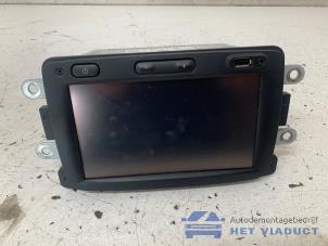 Gebruikte Display Interieur Renault Captur (2R) 0.9 Energy TCE 12V Prijs € 390,00 Margeregeling aangeboden door Het Viaduct