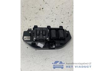 Gebruikte Cockpit dimmer Renault Clio IV Estate/Grandtour (7R) 1.2 16V Prijs € 50,00 Margeregeling aangeboden door Het Viaduct
