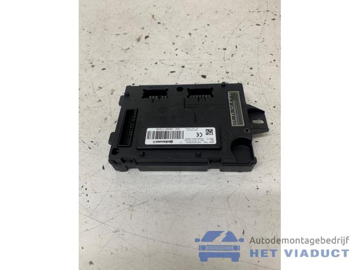 Gebruikte Computer Body Control Renault Clio IV Estate/Grandtour (7R) 1.2 16V Prijs € 50,00 Margeregeling aangeboden door Het Viaduct