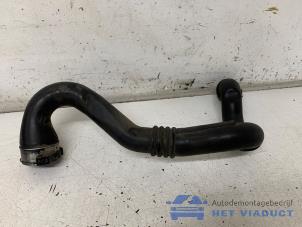 Gebruikte Intercooler Buis Renault Master III (FV) 2.3 dCi 125 16V FWD Prijs € 50,00 Margeregeling aangeboden door Het Viaduct