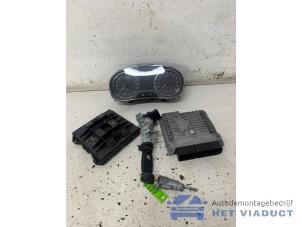 Gebruikte Contactslot + computer Skoda Rapid Spaceback 1.6 TDI Greenline Prijs € 300,00 Margeregeling aangeboden door Het Viaduct