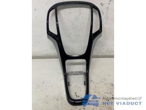 Gebruikte Dashboard deel Opel Astra J Sports Tourer (PD8/PE8/PF8) 1.6 CDTI 16V Prijs € 30,00 Margeregeling aangeboden door Het Viaduct