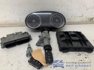 Gebruikte Kontaktslot + computer Volkswagen Polo V (6R) 1.2 12V Prijs € 300,00 Margeregeling aangeboden door Het Viaduct