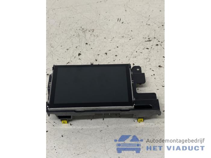 Gebruikte Display Interieur Renault Kadjar (RFEH) 1.2 Energy TCE 130 Prijs € 220,00 Margeregeling aangeboden door Het Viaduct