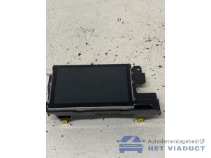 Gebruikte Display Interieur Renault Kadjar (RFEH) 1.2 Energy TCE 130 Prijs € 220,00 Margeregeling aangeboden door Het Viaduct