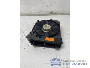 Gebruikte Luidspreker BMW 4 serie Gran Coupe (F36) 420i 2.0 TwinPower Turbo 16V Prijs € 100,00 Margeregeling aangeboden door Het Viaduct