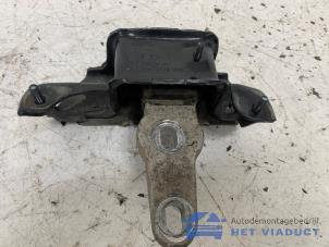 Gebruikte Motorsteun Ford B-Max (JK8) 1.0 EcoBoost 12V 100 Prijs € 35,00 Margeregeling aangeboden door Het Viaduct