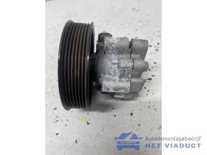 Gebruikte Pomp Servo Renault Master III (FV) 2.3 dCi 125 16V FWD Prijs € 96,80 Inclusief btw aangeboden door Het Viaduct