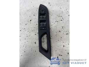 Gebruikte Schakelblok ruiten Ford B-Max (JK8) 1.0 EcoBoost 12V 100 Prijs € 40,00 Margeregeling aangeboden door Het Viaduct