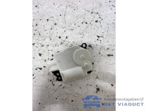 Gebruikte Kachelklep Motor Ford B-Max (JK8) 1.0 EcoBoost 12V 100 Prijs € 25,00 Margeregeling aangeboden door Het Viaduct