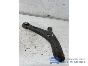 Gebruikte Triangel rechts-voor Ford B-Max (JK8) 1.0 EcoBoost 12V 100 Prijs € 40,00 Margeregeling aangeboden door Het Viaduct