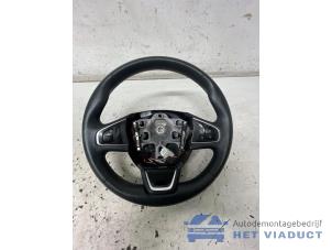 Gebruikte Stuurwiel Renault Clio IV (5R) 0.9 Energy TCE 75 12V Prijs € 100,00 Margeregeling aangeboden door Het Viaduct