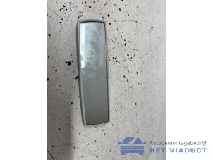 Gebruikte Spiegel binnen Volkswagen Polo V (6R) 1.2 12V BlueMotion Technology Prijs € 20,00 Margeregeling aangeboden door Het Viaduct