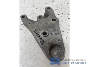 Gebruikte Motorsteun Volkswagen Polo V (6R) 1.2 12V BlueMotion Technology Prijs € 15,00 Margeregeling aangeboden door Het Viaduct