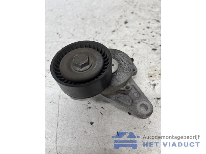Gebruikte Spanrol Multiriem Volkswagen Caddy IV 2.0 TDI 102 Prijs € 25,00 Margeregeling aangeboden door Het Viaduct