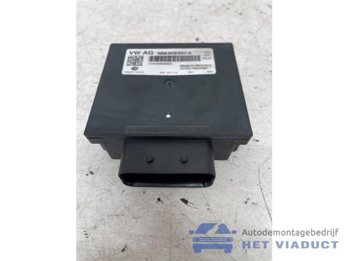 Gebruikte Central electronic module Volkswagen Caddy IV 2.0 TDI 102 Prijs € 30,00 Margeregeling aangeboden door Het Viaduct