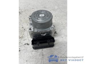 Gebruikte ABS Pomp Ford Fiesta 7 1.5 TDCi 85 Prijs € 220,00 Margeregeling aangeboden door Het Viaduct