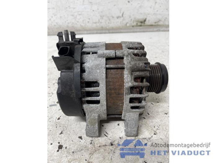 Dynamo van een Ford Fiesta 7 1.5 TDCi 85 2020