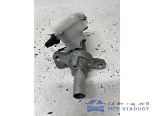 Gebruikte Hoofdremcilinder Ford Fiesta 6 (JA8) 1.0 EcoBoost 12V 100 Prijs € 35,00 Margeregeling aangeboden door Het Viaduct