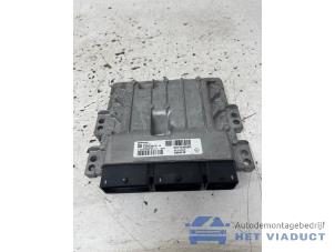 Gebruikte Computer Inspuit Renault Captur (2R) 1.2 TCE 16V EDC Prijs € 190,00 Margeregeling aangeboden door Het Viaduct