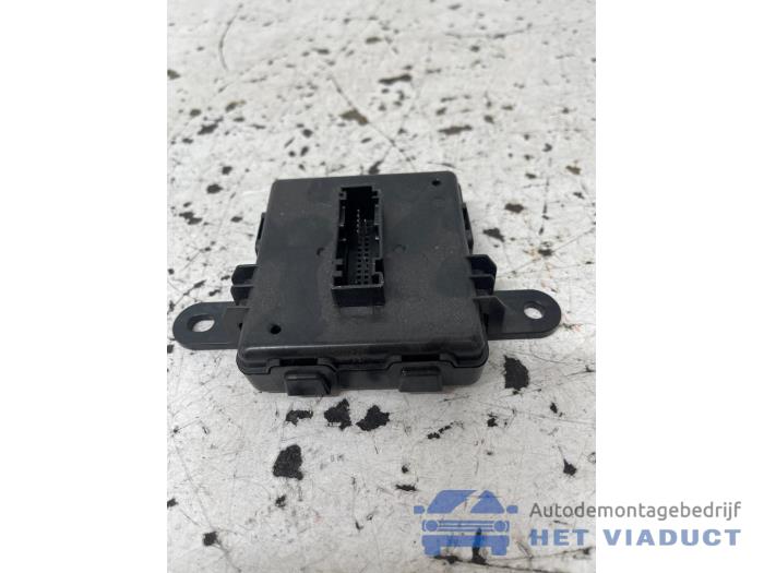 Gebruikte Smart entry computer Volkswagen Golf VIII (CD1) 1.5 TSI 16V Prijs € 50,00 Margeregeling aangeboden door Het Viaduct