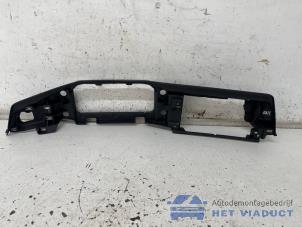 Gebruikte Dashboard deel Volkswagen Golf VIII (CD1) 1.5 TSI 16V Prijs € 30,00 Margeregeling aangeboden door Het Viaduct