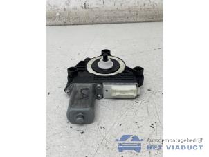Gebruikte Motor electrisch raam BMW M135 (F40) M135i xDrive 2.0 TwinPower 16V Prijs € 50,00 Margeregeling aangeboden door Het Viaduct
