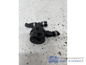 Gebruikte Waterpomp BMW M135 (F40) M135i xDrive 2.0 TwinPower 16V Prijs € 50,00 Margeregeling aangeboden door Het Viaduct