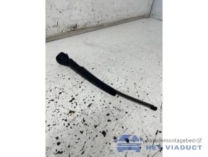 Gebruikte Ruitenwissermotor achter Volkswagen Golf VII Variant (AUVV) 1.4 TGI 16V Prijs € 20,00 Margeregeling aangeboden door Het Viaduct