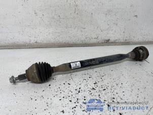 Gebruikte Steekas rechts-voor Seat Leon (5FB) 1.6 TDI 16V Prijs € 100,00 Margeregeling aangeboden door Het Viaduct