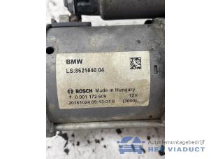 Startmotor van een BMW M1 (F21) M140i 3.0 24V 2016