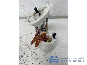 Gebruikte Benzinepomp BMW M1 (F21) M140i 3.0 24V Prijs € 70,00 Margeregeling aangeboden door Het Viaduct