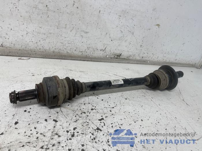 Gebruikte Steekas links-achter BMW M1 (F21) M140i 3.0 24V Prijs € 100,00 Margeregeling aangeboden door Het Viaduct