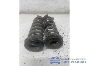 Gebruikte Schroefveer achter BMW M1 (F21) M140i 3.0 24V Prijs € 40,00 Margeregeling aangeboden door Het Viaduct