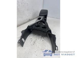 Gebruikte Middenconsoles BMW M1 (F21) M140i 3.0 24V Prijs € 250,00 Margeregeling aangeboden door Het Viaduct