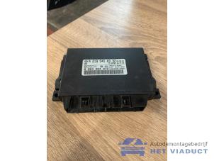 Gebruikte PDC Module Mercedes CLS (C219) 350 3.5 V6 18V Prijs € 30,00 Margeregeling aangeboden door Het Viaduct