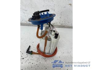 Gebruikte Benzinepomp Volkswagen Golf VII (AUA) 2.0 GTI 16V Prijs € 125,00 Margeregeling aangeboden door Het Viaduct