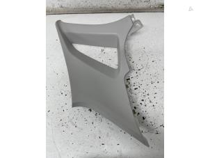 Gebruikte C-stijl afdekkap links Volkswagen Polo VI (AW1) 1.0 MPI 12V Prijs € 10,00 Margeregeling aangeboden door Het Viaduct