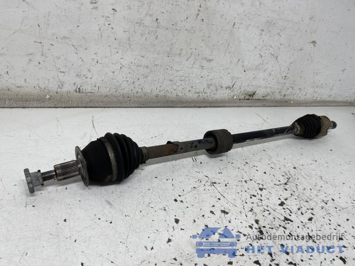Gebruikte Aandrijfas rechts-voor Volkswagen Polo VI (AW1) 1.0 MPI 12V Prijs € 325,00 Margeregeling aangeboden door Het Viaduct